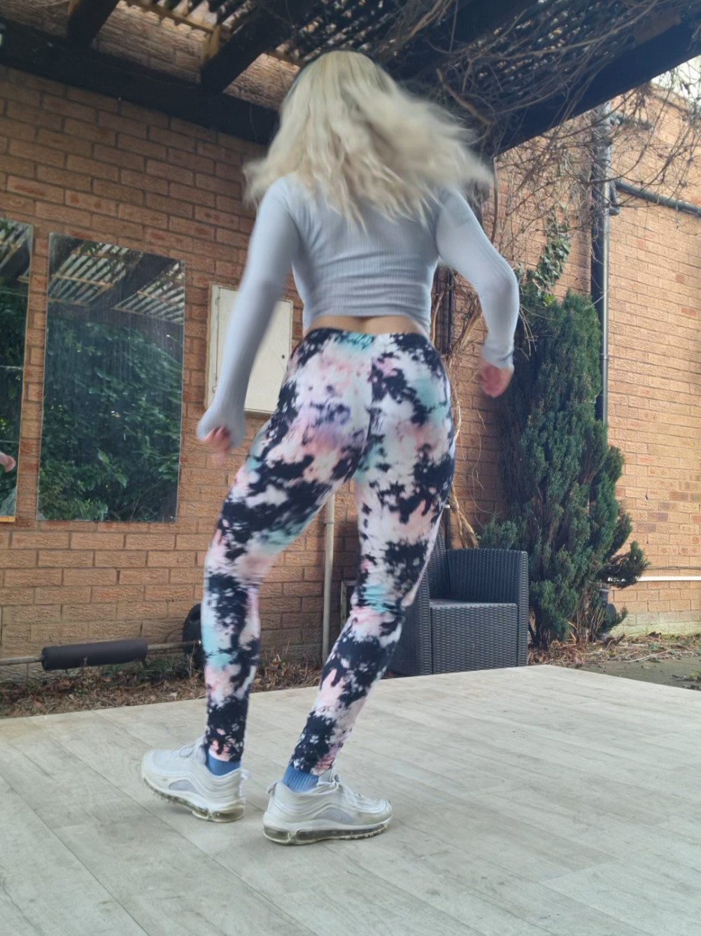 Hiiiii 🥰 #shuffletutorial #shuffledance #shuffle 