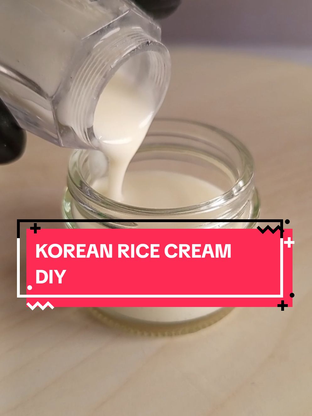 Rice whitening cream. How to make rice cream. Korean skincare recipe. #skincare #koreanskincare #ricecream #skinglow #glassskin #antiaging #antiwrinkle #NaturalRemedies #naturalrecipes 