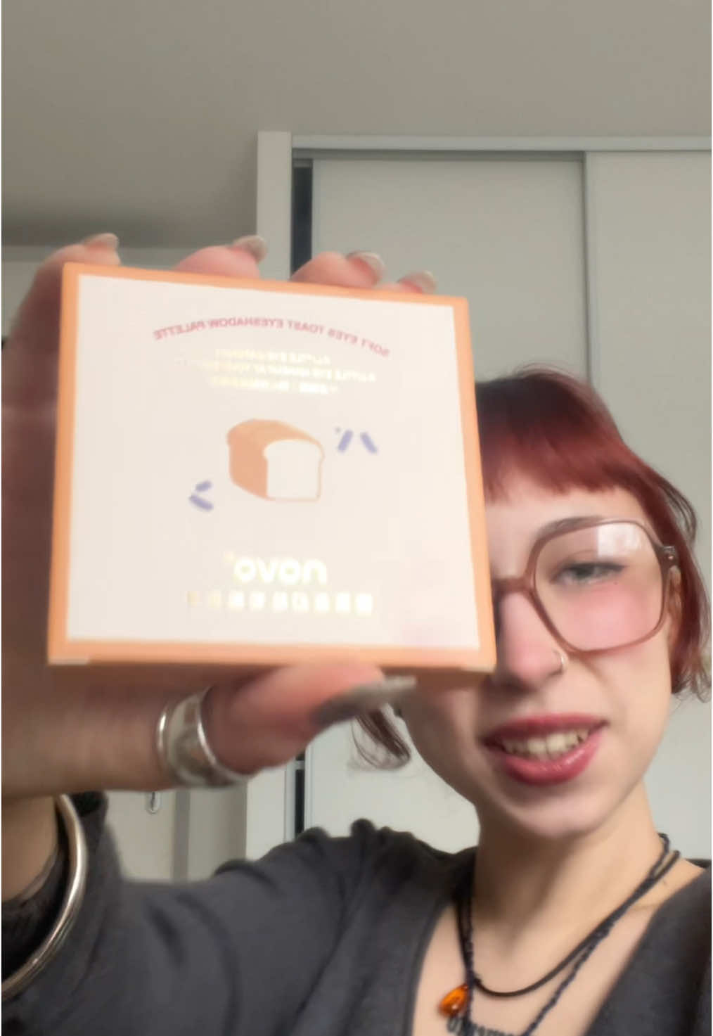 New YesStyle products!! I’m so heppy 😼@YesStyle #makeup #prmakeup #makeuptutorial #flowerknows #unboxingvideo 