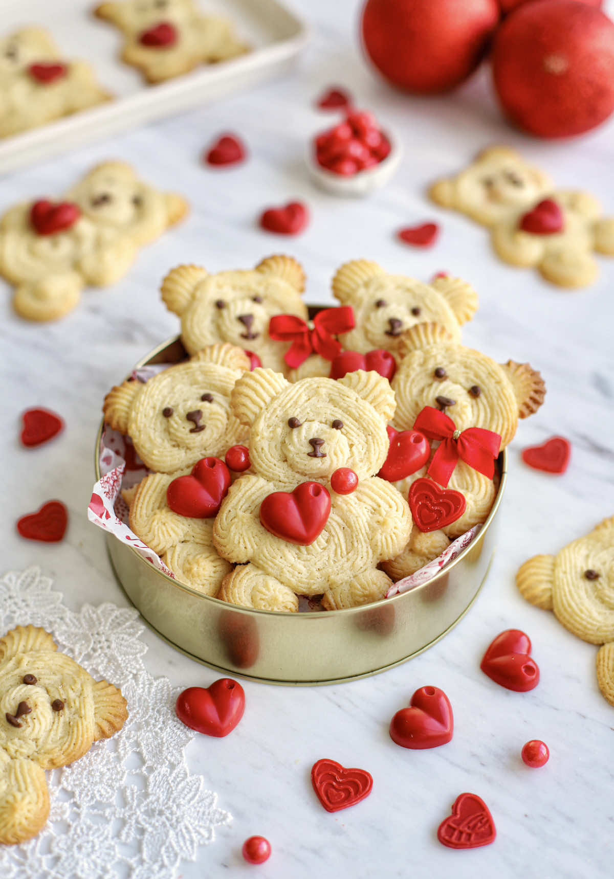 Teddy Bear Butter Cookies 🧸 When it comes to butter cookies, quality butter is key—after all, the butter flavor is the star of the show. For these Teddy Bear Butter Cookies I used @PaysanBreton_international@Le Paysan Breton. With its rich, creamy taste, this butter brings out the best in the cookies making them melt-in-your-mouth delicious. Paysan Breton is slightly salted, so no need to add extra salt—it's the perfect choice for these treats! Ingredients: •1 cup Demi-Sel butter (I use Paysan Breton, which is slightly salted), softened  •½ cup powdered sugar •1 ½ tsp vanilla extract •1 egg •2 cups all-purpose flour Method: 1.Preheat your oven to 175°C and line a baking sheet with parchment paper. 2.Cream the butter and powdered sugar together until light and fluffy, about 1–2 minutes (this can be done by hand if you prefer). Add the vanilla extract and egg, and mix until fully combined, about 1 more minute. 3.Gradually mix in the flour until the dough just comes together. Use a spatula to finish mixing and ensure everything is fully incorporated. 4.Transfer the dough to a piping bag fitted with a star tip and pipe your desired shapes (I piped teddy bears—DM me for the PDF template if you'd like to try!). 5.Bake for 15–17 minutes, or until the edges are golden brown. Let the cookies cool completely.