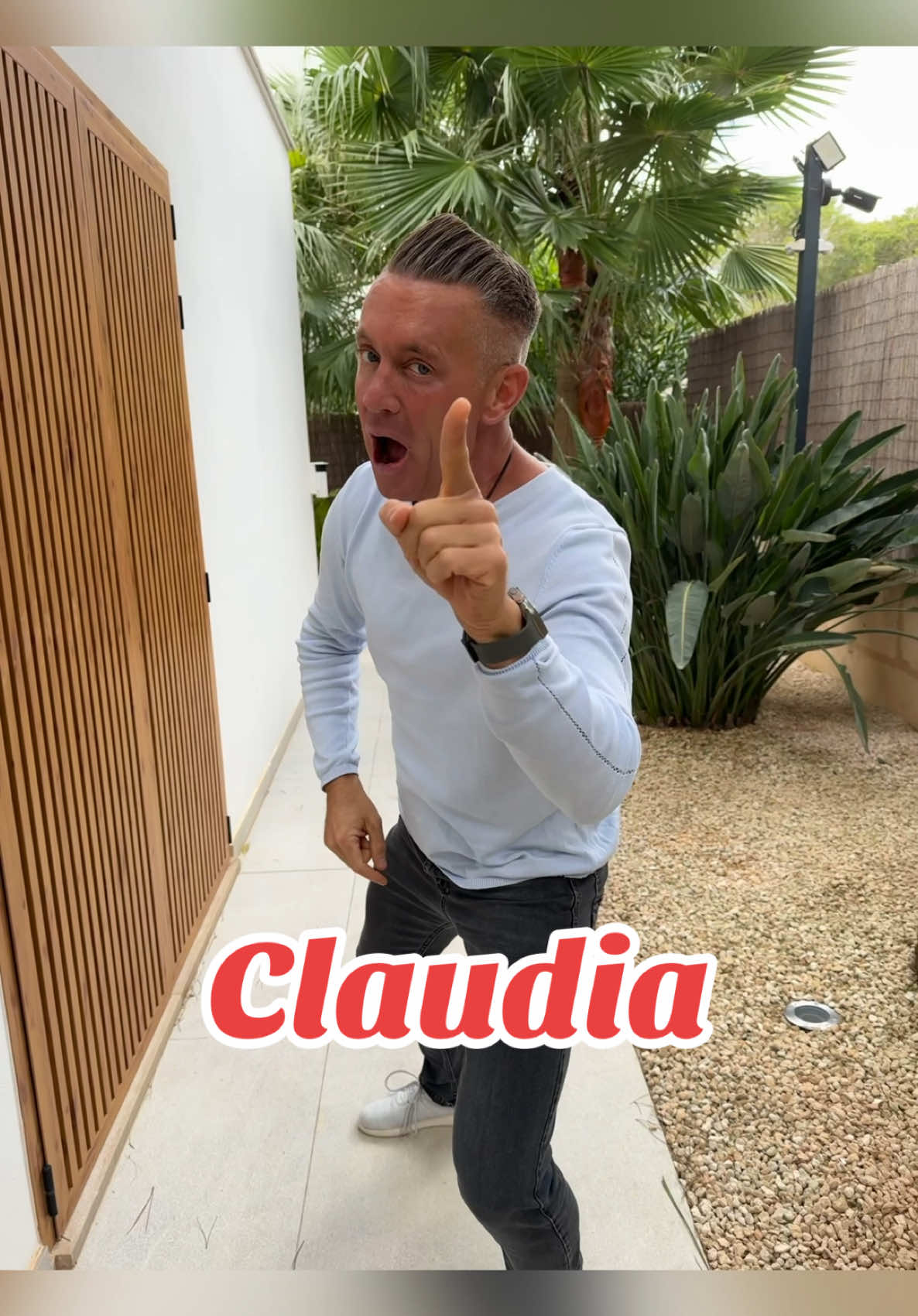 Wer von Euch kennt eine Claudia oder Jaqueline 😜 VÖ. 14.02. #claudia #jaqueline #stefanstürmer #newsong 