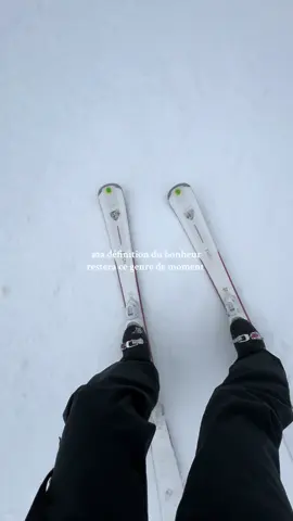 avec mes skis roses 😔