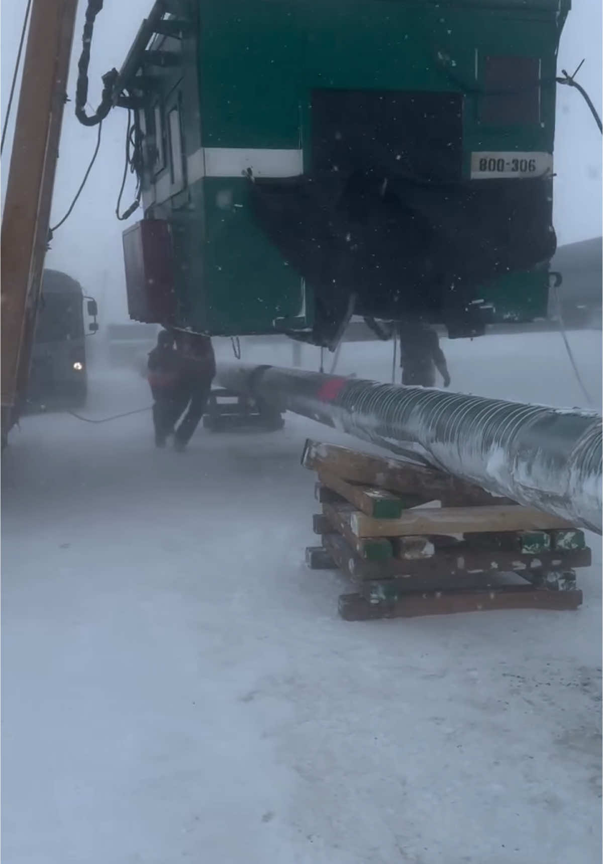 Alaska Pipeline 🤙 🎥 @northwoodspipeliner #pipeline #pipelinewelder #rigwelder #welder #construction #bluecollar #pipeliner #thepipelinelife #pipelineshit #pipelinetrash #pipelinelife 