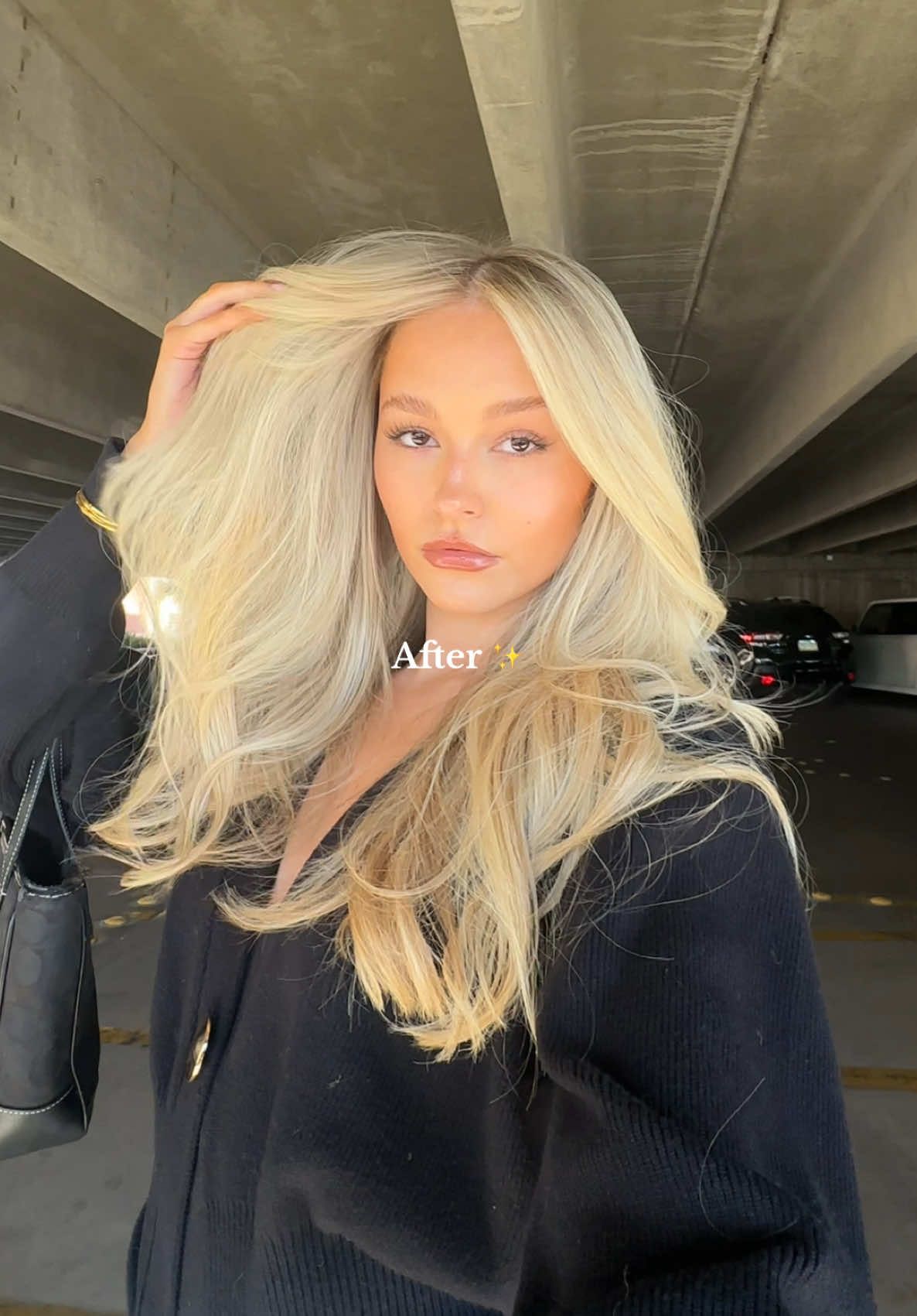 Obsessed to say the least. @Imtorielyse 🥀 #hairtransformation #hairtransition #blondehair #hairtok #vanillablondehair #warmblonde #highlights #salon #hairinspo 