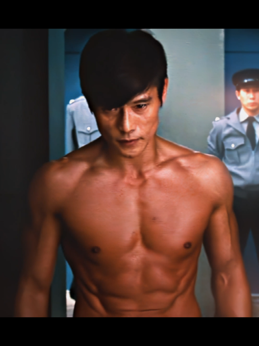 Celebrity crushed so hard, i started watching his entire  filmography 😭 | #leebyunghun #red2 #hanchobai #viral #edit