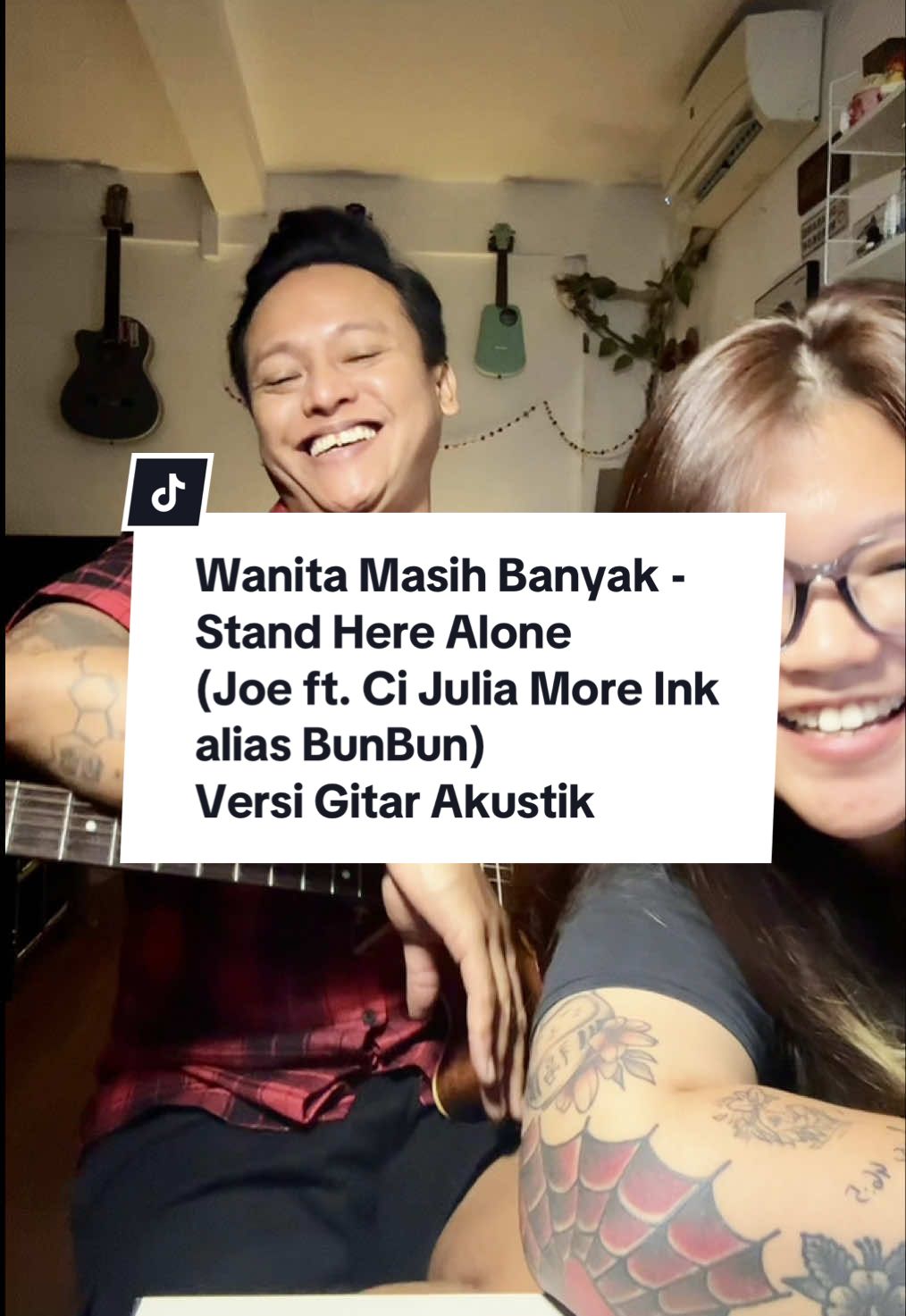 Replying to @ardhnu LUNAS MY FRENN, semoga terhibur ☺️😁🙏🏻. Lagu: Wanita Masih Banyak - Stand Here Alone (Joe ft. Ci Julia More Ink alias Bun Bun) Versi Gitar Akustik. Izin cover lagi kak lagu kerennya @STAND HERE ALONE OFFICIAL ❤️🙏🏻. Studio: @MORE INK TATTOO STUDIO BEKASI  #wanitamasihbanyak #standherealone #poppunk #fyp 