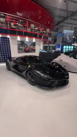 Batman Laf #ferrari #laferrari #hypercar 