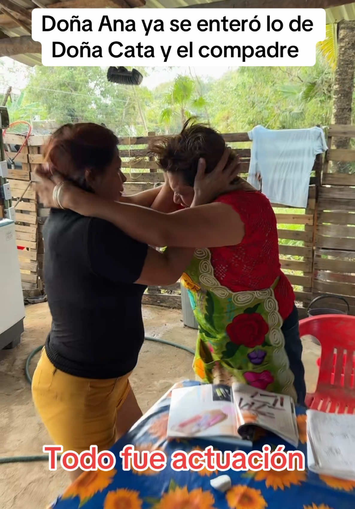 Doña Ana ya se enteró de lo de Doña Cata y el compadre 