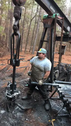 #fyp #foryoupage  #foryourpage #texas #oil #oilfield #oilrig #workingclass #bluecollar #dirtyhandscleanmoney #dirtymoney #dirtyjobs 
