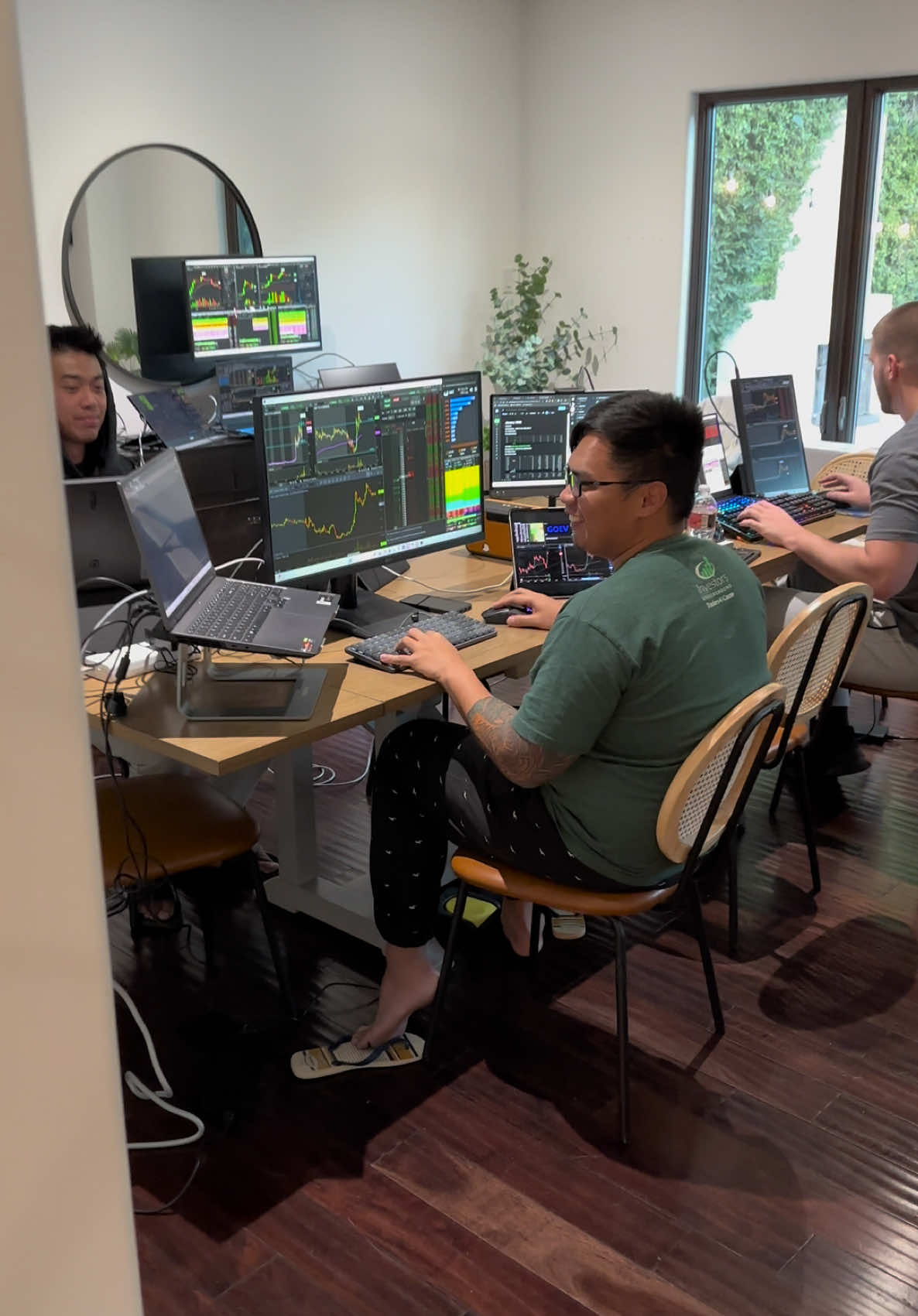 Day Trading Team House Getting Cooked . . . . . #daytrading #education #educationquotes #trading #tradinglifestyle #stocks #finance #investment #investmentbanking #investing #wallstreet #economics #business #entrepreneurship #trading #markets #swingtrading #money #pennystocks #onlinebusiness #newyorkstockexchange #forex #wealth #freedom #crypto #financialfreedom 
