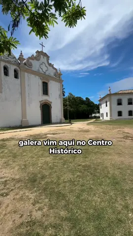 O Centro Histórico de Porto Seguro tem uma beleza encantadora e um restaurante com vista incrível! O gazebo_lounge_bar tem ótimos preços, comida deliciosa e um visual espetacular, garanto que você vai se apaixonar! Quer conhecer esse e outros locais maravilhosos? Venha para Porto e entre em contato conosco para ter os melhores passeios! #portoseguro #centrohistorico #melhoresdestinos #nordestino 