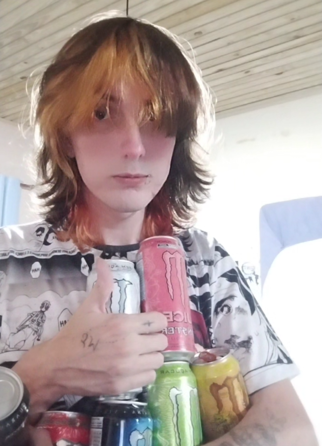 meus filhos 🍼, sim eu tenho um Bob esponja maloqueiro no braço 🥲 #femboy #monsterenergy 