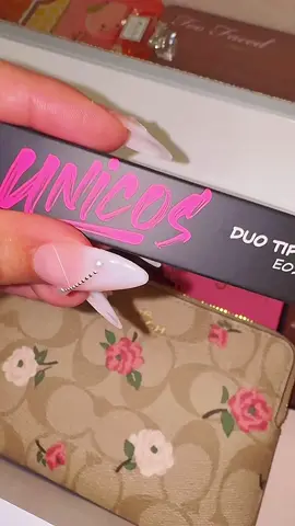 This Duo Eyebrow Pen is so good 🙌🏼 #brow #eyebrows #eyebrowgel #tiktokshop #tiktokshopfinds #fyp #makeup #grwm #girly 