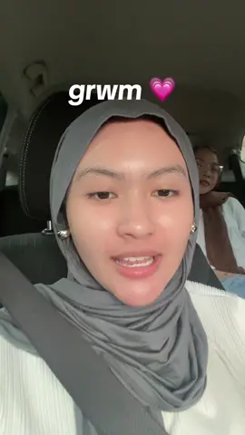 grwm edisi disetirin 😀🫰🏻💗 #grwm #getreadywithme #fypage 
