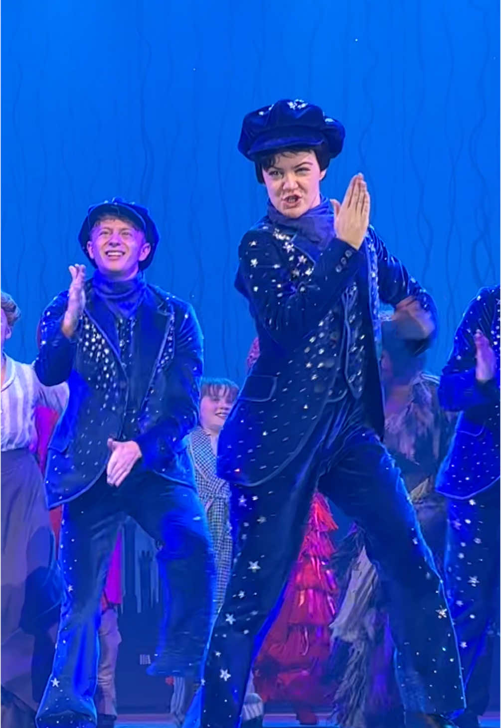 Step in time! @jayallan @marypoppinsmusical #marypoppins #marypoppinsmusical #musica #theatre #curtaincall 