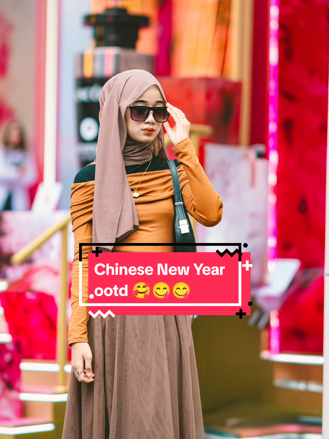 Happy Chinese new year to all Chinese followers 🥰 #fyp #streetphotography #ootdhijab #kualalumpur 