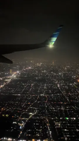 Surabaya se Indah ini🥺🫶🏻#surabaya #nightview #juandainternationalairport 