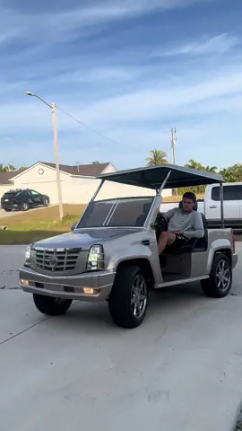 POV pulling up in 2004 Bumping #cadillac #escalade #golfcart #libertycustomgolfcarts #golfcart #customgolfcart #fyp #fy #viral #abcxyz #zxycba 