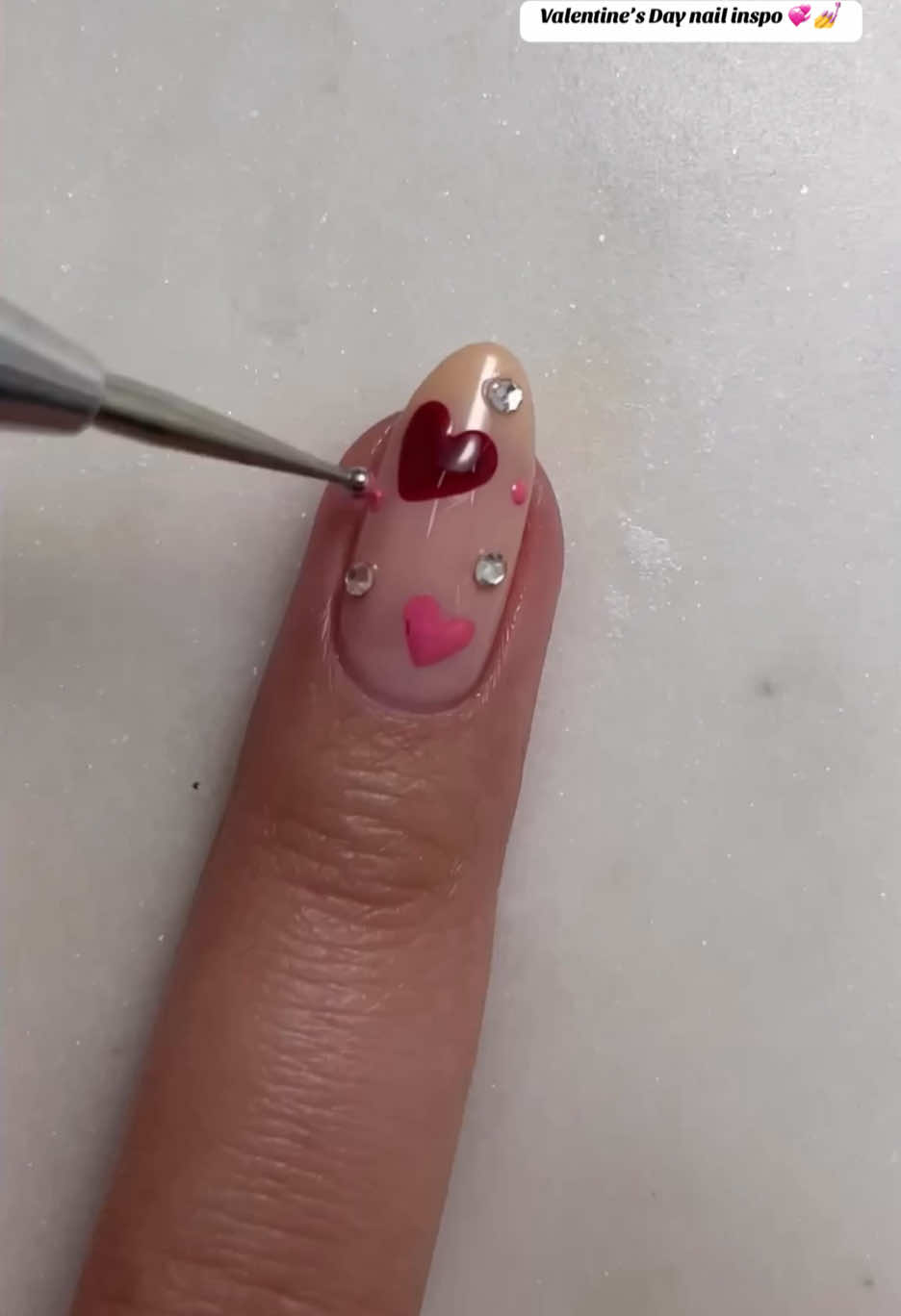The cutest v-day nail inspo😍💞 @emily • chez nails #nailart 
