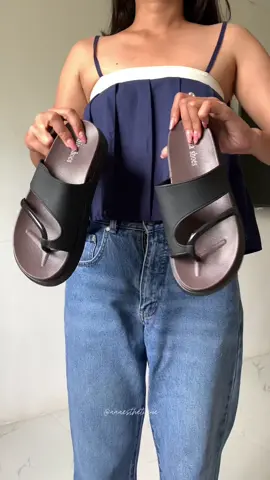 rubber sandals >> #slippers #womenslippers #rubberslippers #flatsandals #sandals #sandalsforwomen #womensandals #elegantsandals 
