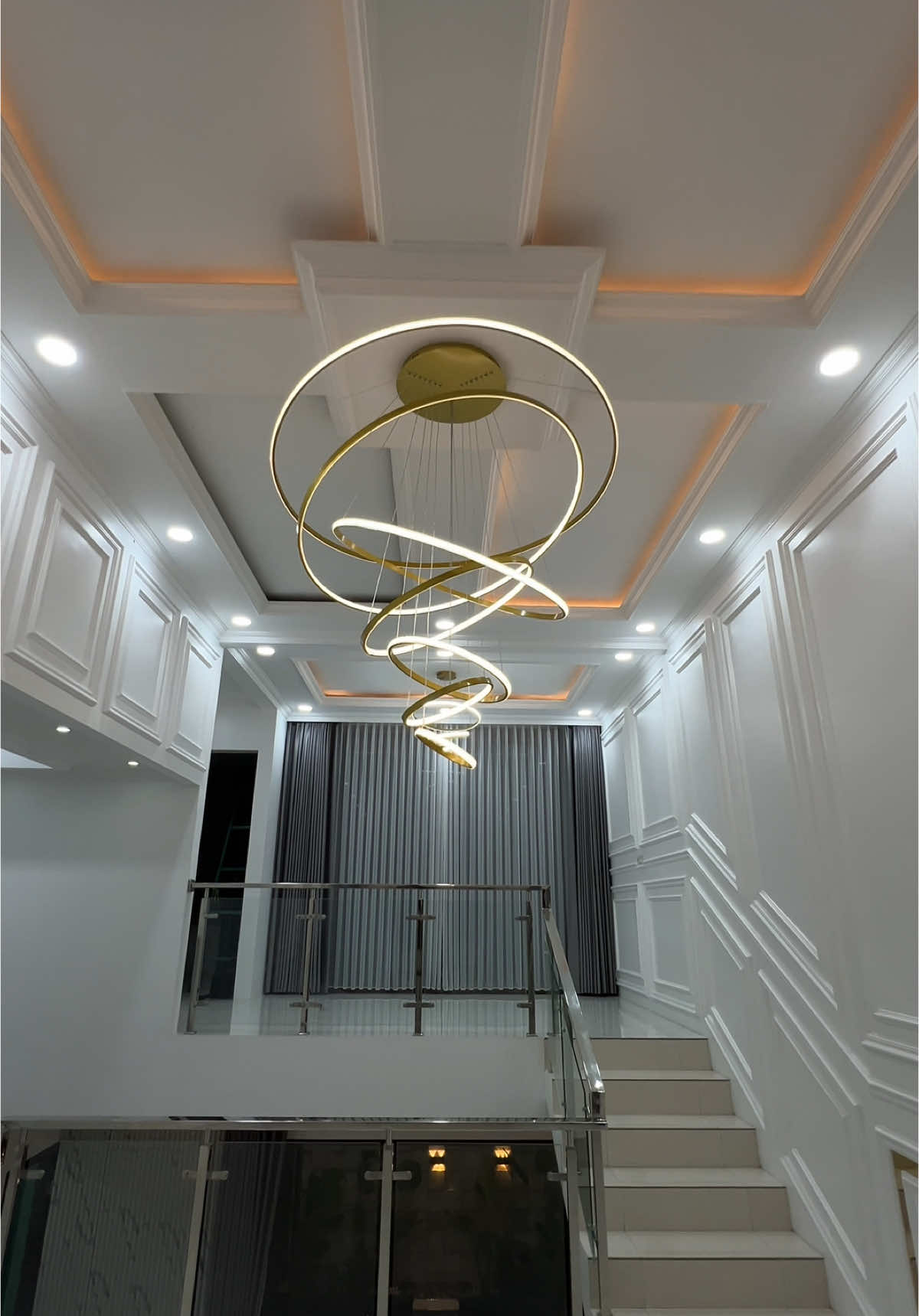 Lampu gantung ruang tamu  Lampu gantung ring  #lampuring #lampu #rumahbersih #rumahminimalis #rumah #rumahsederhana #rumahmewah #pyfffffffffffffffffffffffffffffffff #pyf #rumahbersih 