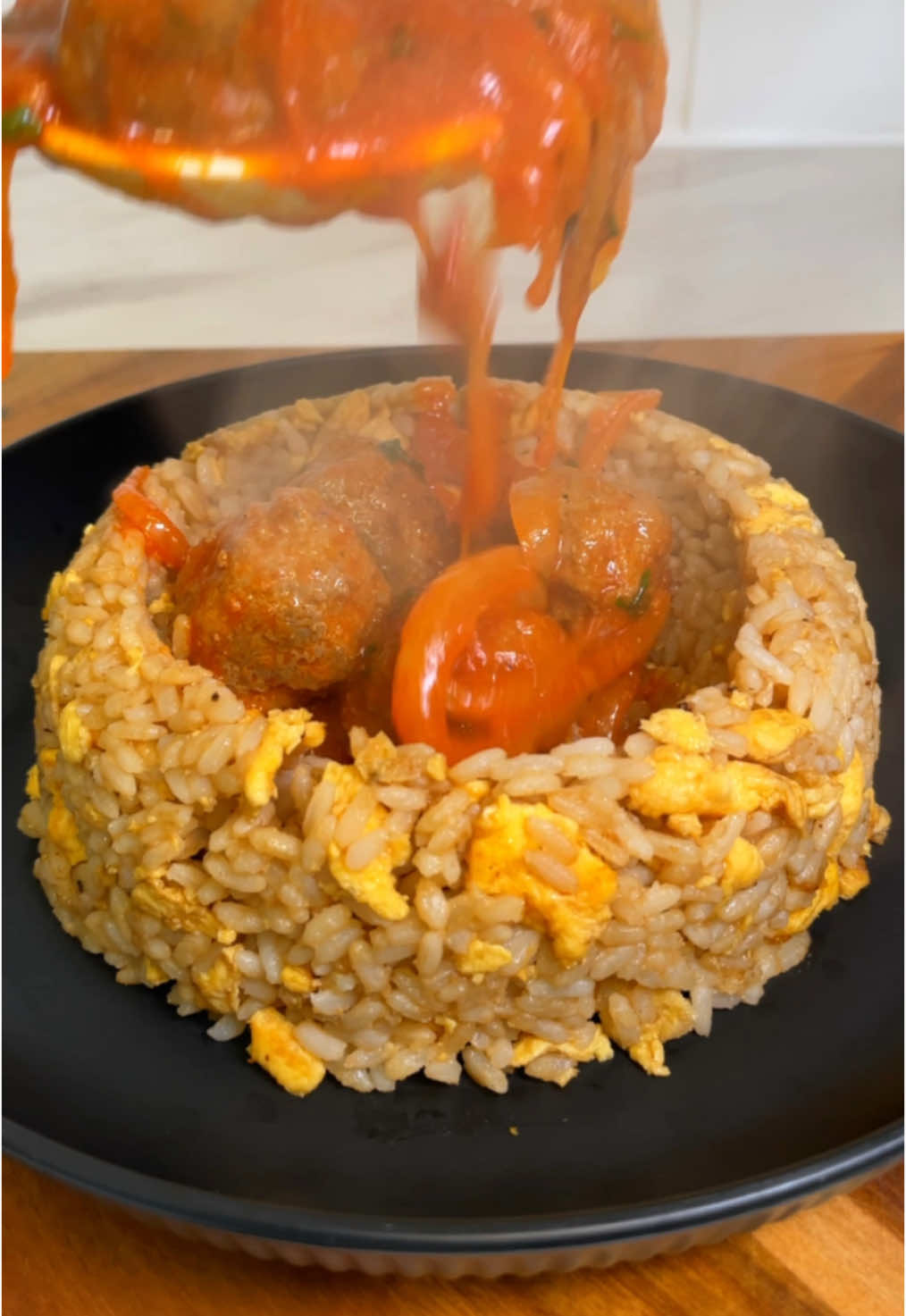 Meatballs in tomato sauce #tiktokfood #asmr #confortfood #DinnerIdeas #EasyRecipe #cooking #FoodTok 