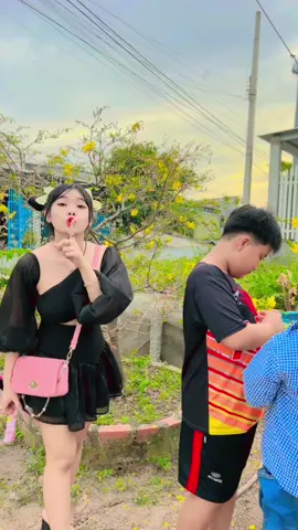 M2 Tết ,,,Có nhiều cái chưa muốn nói đâu.@𝐃𝐮̛𝐨̛𝐧𝐠 𝐀́𝐢 𝐕𝐲 @𝐃𝐮̛𝐨̛𝐧𝐠 𝐀́𝐢 𝐕𝐲 @Dương Ái Vy 