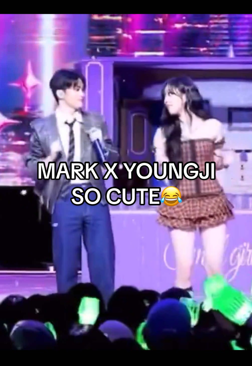 ahhh they really became friends😂💗 #영지 #이영지 #ヨンジ #youngji #leeyoungji #마크 #マーク #mark #nct #nct127 #fyp #fyppppppppppppppppppppppp #kpop #smallgirl @이영지 @NCT Official 