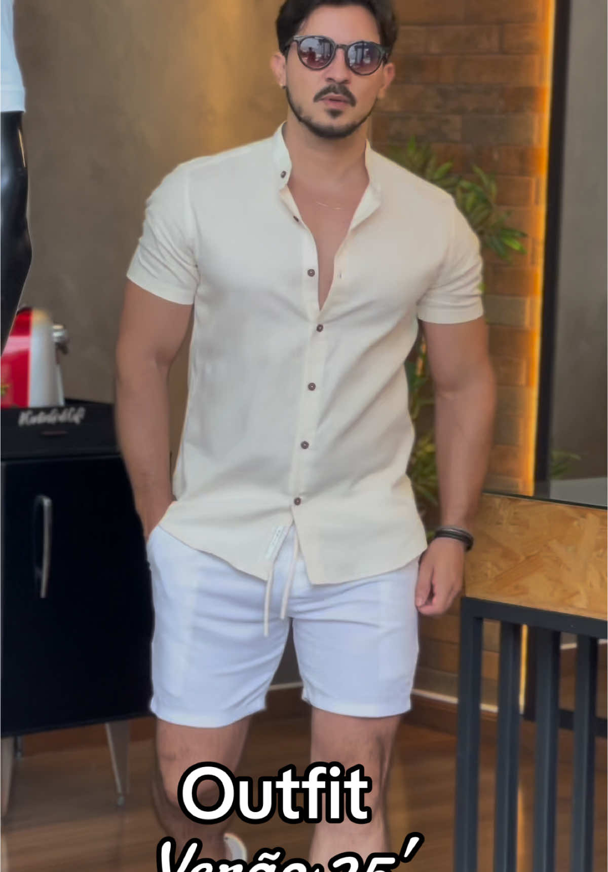 Look Verão 25 🏝️  Camisa gola padre R$249,90 Short linho R$199,90 Compras via whats 📲 (37)999293300 Enviamos para todo Brasil 🇧🇷 #moda #praia #lookspraia #lookverao #lookmasculino 