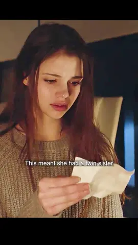 Part 1: In the eerie mirror, there is actually another soul hidden!#tiktok #movie #drama 