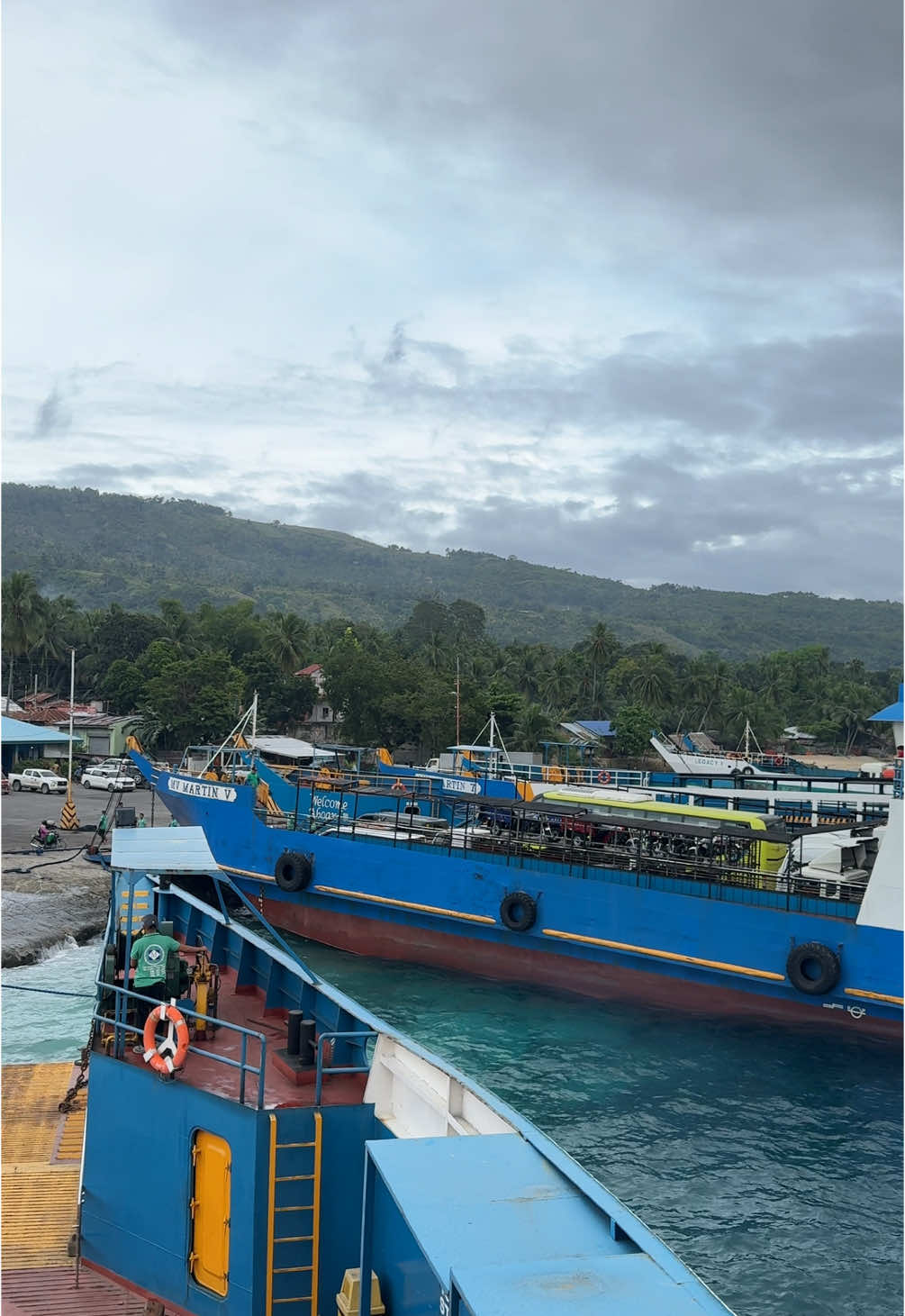 How to get from Siquijor to Moalboal with 1 ferry and 1 bus! #traveltips #travel #philippines #siquijor #moalboal 