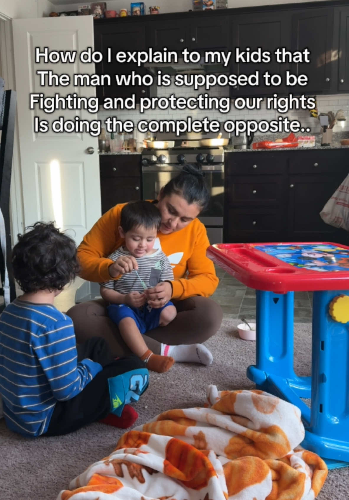 Like how ? This time we are living in is scary …  Someone come get this man ! ( President)  #deportation #mexican #mexicanos #mexicano #american #family #justice #fyp #foryou #sadworld #rights 