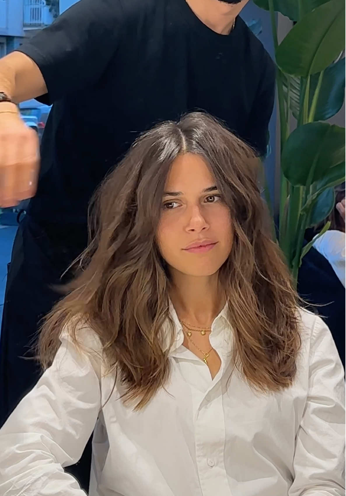 Refresh ✨ ✂️ #haircut #hairvideos #trend #cut #viral #video #hairdresser #milan #beautiful #girl 
