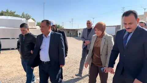 جانب من زيارة السيدة النائب دعاء  العقابي الى دائرة صحة واسط  التقت السيدة النائب بالسيد مدير عام دائرة صحة واسط الدكتور ( جبار جعاز الياسري )  #اطلعنا ميدانياً برفقة السيد مدير عام دائرة صحة واسط على نسبة انجاز المستشفى التركي في المحافظة والذي سيكون نقلة نوعية للمحافظة واسيتعاب الحالات المرضية . #نثمن جهود السيد المدير العام  بمتابعة مراحل انجاز المستشفيات ومتابعة الواقع الصحي في المحافظة .