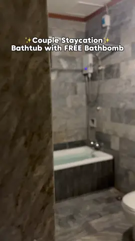 Romantic Bathtub with FREE Bathbomb once you stay with us! 💖 📍 Rendezvous Staycation Marikina - Pio Del Pilar St., Concepcion Uno, Marikina #RendezVousStaycation #StaycationPH #TravelPh #affordablestaycation #Marikinastaycation