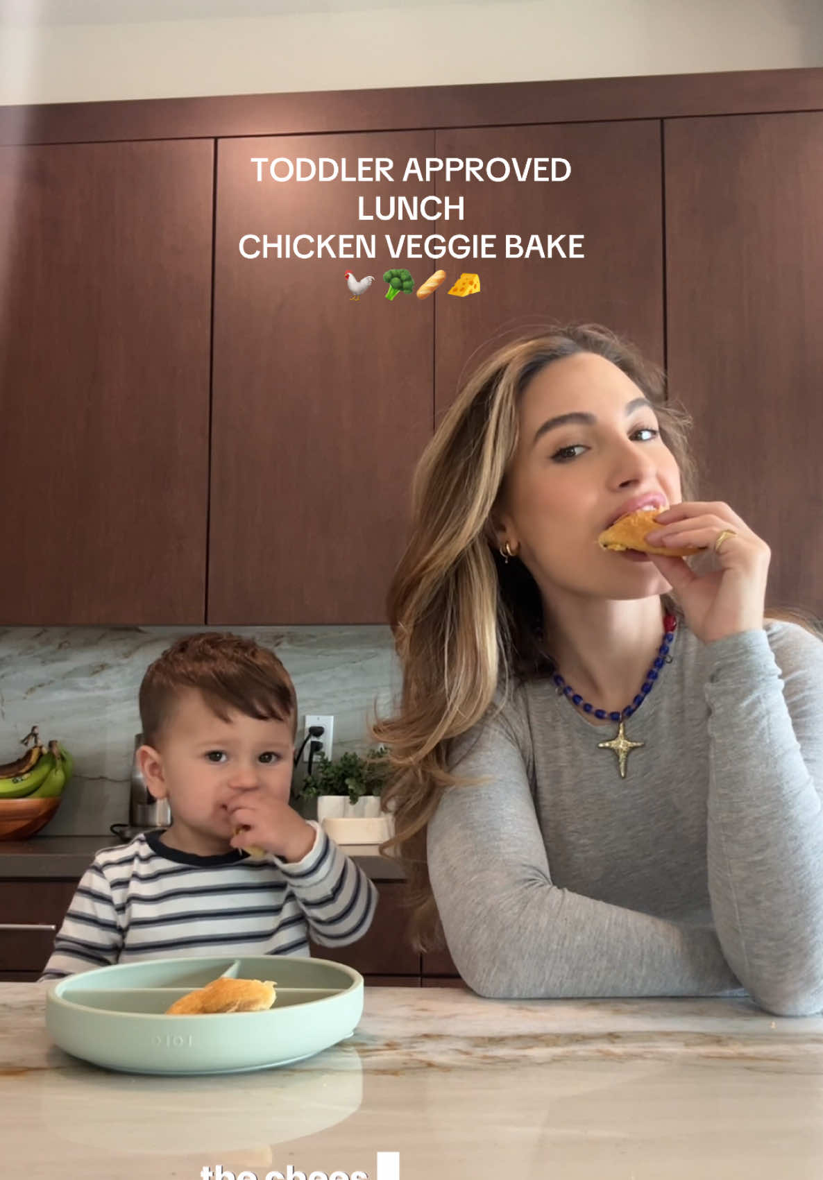 A toddler approved lunch that sneaks in veggies! #toddlermeals #toddlermom #toddlersoftiktok #MomsofTikTok #momlife #sahmlife