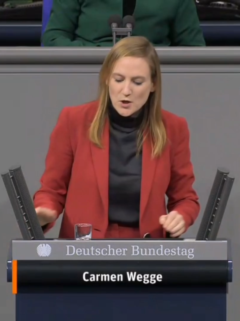 AKTUELL : REDE CARMEN WEGGE ( SPD ) AM 30.JANUAR IM DEUTSCHEN BUNDESTAG IN BERLIN. AUFNAHME / QUELLE :  DEUTSCHER BUNDESTAG PLENARSITZUNG - 210.SITZUNG VOM  30.JANUAR  20.WAHLPERIODE  REDE  THEMA : FESTSTELLUNG DER VERFASSUNGSWIDRIGKEIT DER AFD  #AFD #VORORTAKTUELL #DEUTSCHERBUNDESTAG NEU : VOR ORT AKTUELL IHRE INFORMATIONSSEITE SEITEN-ÜBERBLICK - SIEHE SEITE : CAMPSITE.BIO/VORORTAKTUELL WEITERE INFORMATIONEN - AUCH ZU ANDEREN FRAKTIONEN - SIEHE SEITE : BUNDESTAG.DE AFD - ALTERNATIVE FÜR DEUTSCHLAND AFD PERSONAL BJÖRN HÖCKE , ALEXANDER GAULAND , STEPHAN BRANDNER , MARTIN E. RENNER , ALICE WEIDEL , FRANZ WIESE , BIRGIT BESSIN , CHRISTINA BAUM , THOMAS SEITZ, NICOLE HÖCHST , ULRICH HENKEL , HANNES GNAUCK , ROMAN KUFFERT , JENS MAIER , LARS GÜNTHER , ANDREAS KALBITZ , DETLEV FRYE , THOMAS GOEBEL , UWE GEWIESE , ANDREAS WILD , LEYLA BILGE , JÖRG KRÖGER , BEATRIX VON STORCH , JOHANNES SONDERMANN , HERIBERT EISENHARDT , ... AFD CSU CDU DIE LINKE PDS SPD FDP GRÜNE IB IBÖ IBD IDENTITÄRE BEWEGUNG MARTIN SELLNER COMPACT MAGAZIN JÜRGEN ELSÄSSER PEGIDA DRESDEN SIEGFRIED DÄBRITZ BÄRGIDA BERLIN DEUTSCHLAND ÖSTERREICH SCHWEIZ BRANDENBURGER TOR REICHSTAG BUNDESTAG VERA LENGSFELD EVA HERMAN HEIKO SCHRANG HAGEN GRELL NIKOLAI NERLING ANGELIKA BARBE FRAUENMARSCH ZUM KANZLERAMT MERKEL MUSS ( IST ) WEG MITTWOCH FRANZ WIESE IMPF SCHOLZ MUSS WEG HENRYK STÖCKL WOLFGANG GRAETZ NIKOLAI NERLING TIM KELLNER VOLKSLEHRER TEAM HEIMAT MICHAEL WITTWER ROBERT GÖTZ MATUSCHEWSKI KEVIN HEINZELMANN CLAUDIUS FABIG AVAAZ CAMPACT E.V. DGB AMADEU ANTONIO STIFTUNG ALI CAN RENE ENGEL DARIUS KÜ CHRISTOPH SCHOTT TORSTEN SEWING INTERKULTURELLER FRIEDEN E.V. # UNTEILBAR BERLIN NATURFREUNDE KLEINER 5 AUFSTEHEN GEGEN RASSISMUS SAHRA WAGENKNECHT DEMOKRATIE IN BEWEGUNG SUMOFUS ASTA UDK BERLIN THE EUROPEAN MOMENT GEGEN HASS UND RASSISMUS IM BUNDESTAG JUNE TOMIAK DEUTSCHPLUS E.V. NOPEGIDA PRO ASYL SEA WATCH E.V. I,SLAM POETRY JUNGE EUROPÄISCHE BEWEGUNG BERLIN-BRANDENBURG E.V. DEUTSCHPLUS LSVD DIEM25 VDK E.V. LIEBE STATT HASS TAZ DIE TAGESZEITUNG ANTIFA NT ANTIFA BERLIN GRIB CULCHA CANDELA ANTON HOFREITER CLAUDIA ROTH ANNALENA BAERBOCK KATRIN GÖRING-ECKARDT RIGAER STRASSE ANTIFA ZECKENBISS FORSCHUNGSGRUPPE FORSCHUNGSPROJEKT AFD PEGIDA TIER CANAN BAYRAM BAHNHOFSKLATSCHER MICHAEL SAUERBIER BILD BLÖD BERND POSSELT X3 EXTRA 3 DREI HEUTE-SHOW HEUTE SHOW OLIVER WELKE AMADEU ANTONIO STIFTUNG ANETTA KAHANE MOABIT HILFT E.V. KMA KOSP GMBH ZENTRUM FÜR POLITISCHE SCHÖNHEIT DR. MICHAEL ADAM JOHANNES HILLJE MOABIT HILFT E.V. FUAD MUSA THORSTEN KIRSCHKE CORONAVIRUS COVID19 CORONA VIRUS VERDUMMUNG FALK JANKE