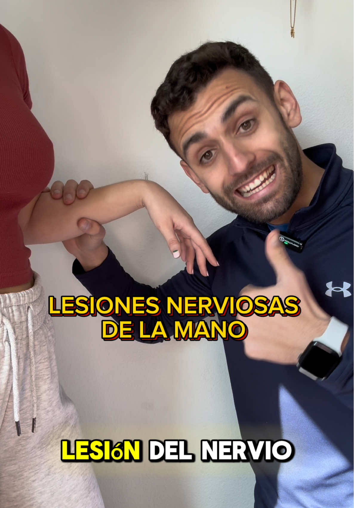 😰 ¿ TU MANO SE VE ASÍ ? Podría ser una lesión nerviosa. ⚡️✋ 🫳 Mano caída = Lesión del nervio radial  🛑 No puedes extender la muñeca ni los dedos. 👆Mano del predicador = Lesión del nervio mediano  ✋ Dificultad para flexionar los primeros tres dedos. 🖖 Mano en garra = Lesión del nervio cubital 🤚 Los últimos dos dedos se doblan en forma de garra. ❌ NO normalices vivir con dolor, si has sufrido esta u otra lesión, contáctame. 📲 #lesionnervio #nervioradial #nerviocubital #nervio #lesionmano #mano #adrifisiofitness 