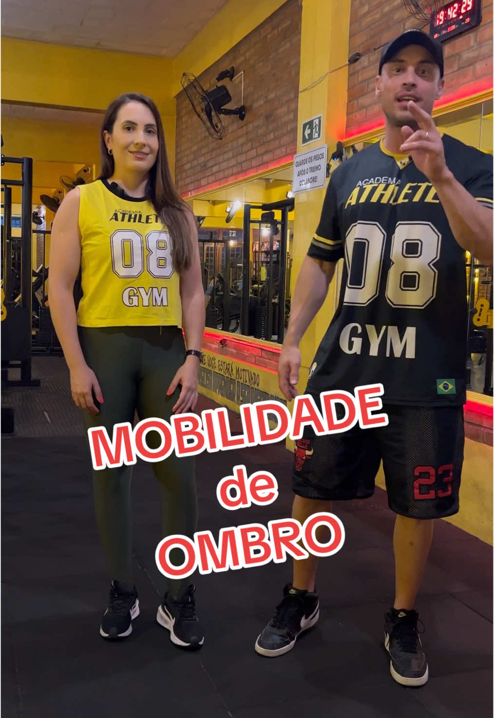 MOBILIDADE de OMBRO 🦾 Comenta aqui quem treina mobilidade e o que vocês querem nos próximos vídeos 👇👊🦾 #academia  #treino  #musculação  #mobilidade  #cachoeiradosul