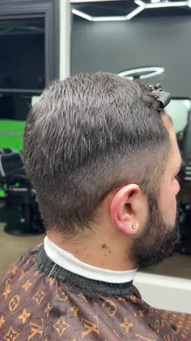 HIGH FADE TUTORIAL 💈💫 #barber #haircut #tutorial #fyp #barbershop #barbertok #tiktok #barbertutorial #highfade #nashvillebarber #texasbarber #calibarber 