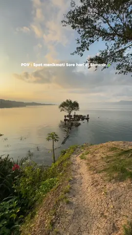 Udah pernah kesini? Lokasi Batu Passa, Desa Sangkal Simanindo, Samosir 🫶🏾 Video @jonesdo  #samosirindah #batupassa #pesonaindonesia #laketoba #samosir #bataktiktok #fyp 