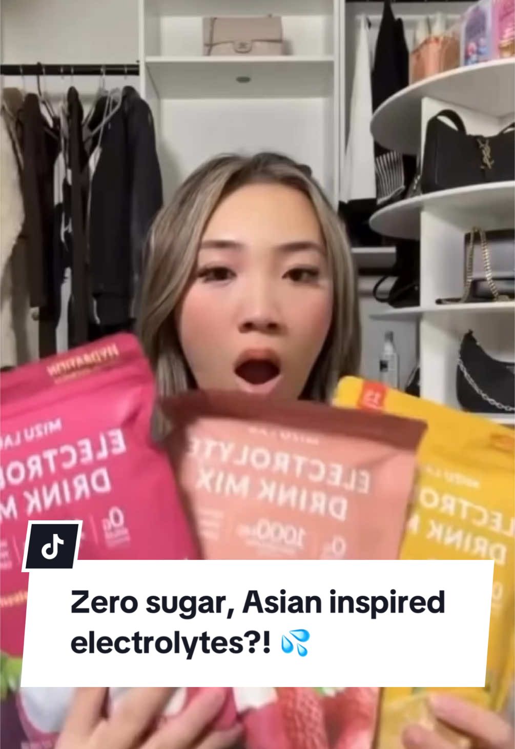 Transform your plain water into your favorite boba drink flavors with these zero-sugar, Asian-inspired electrolyte drink mixes! Available in Lychee & Mangosteen, Yakult & Strawberry, and Yuzu & Mango, they’re packed with over 1000mg of electrolytes and vitamins for ultimate hydration and immunity support. Hydration has never tasted so good! 💦💛