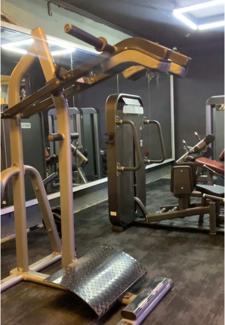 D'Calssic Fitness Kota Padang #padang #Fitness #sumbar #gym #viral #fyp #fypシ 