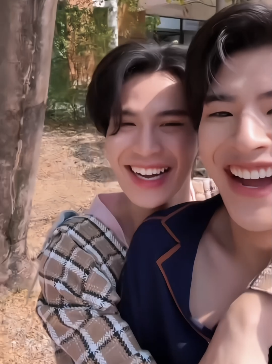 they are so boyfriends coded  #miotpk #mmarkpkk #ohmtpk #MarkOhm #มาร์คโอม #SweetToothGoodDentist #fyp  @MARKPAKIN @Ohmtpk 