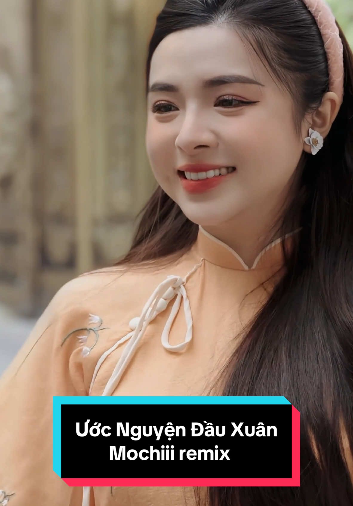 Đẹp làm sao gió xuân mơn man cành đào 🌸🌸🌸🧧 #mochiii #uocnguyendauxuan #acventertainment #tet2025 