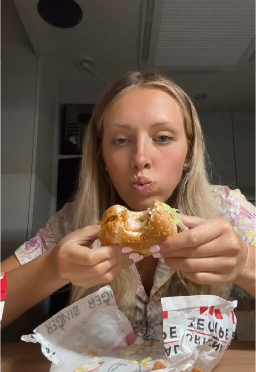 When the hubby and kids are asleep but I’m craving crunchy KFC #cravingsatmidnight @kfcaustralia 