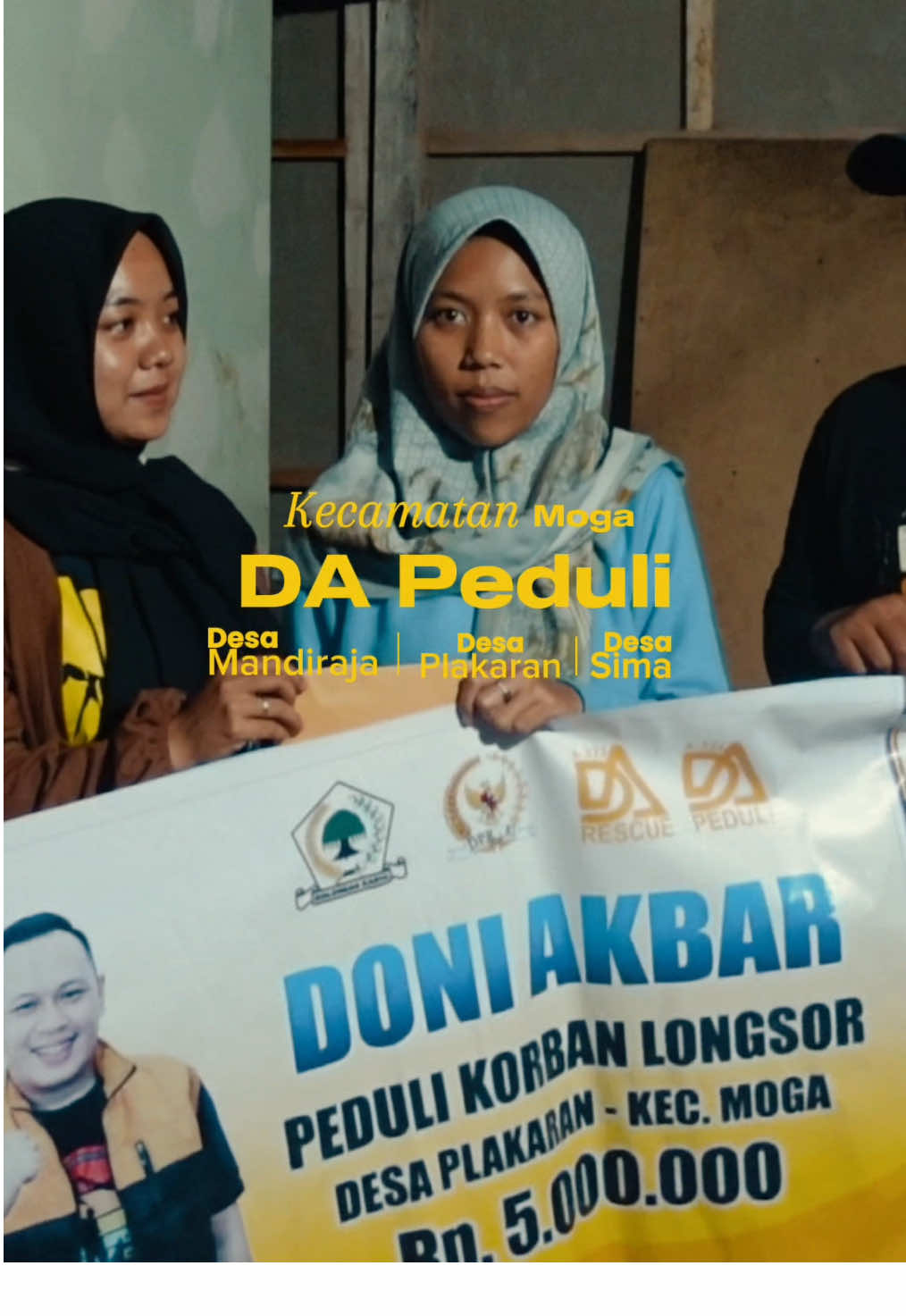 Kita bahagia jika saudara-saudara bahagia. Desa Plakaran, Desa Mandiraja & Desa Sima Kecamatan Moga Kabupaten Pemalang merupak lokasi ketiga tim #DAPeduli untuk meringankan beban saudara-saudara kita yang terkena musibah tanah longsor. #doniakbar #da321 #dprri #pemalanghits #pemalang #pemalang24jam #pekalongan #batang #pekalongan24jam 