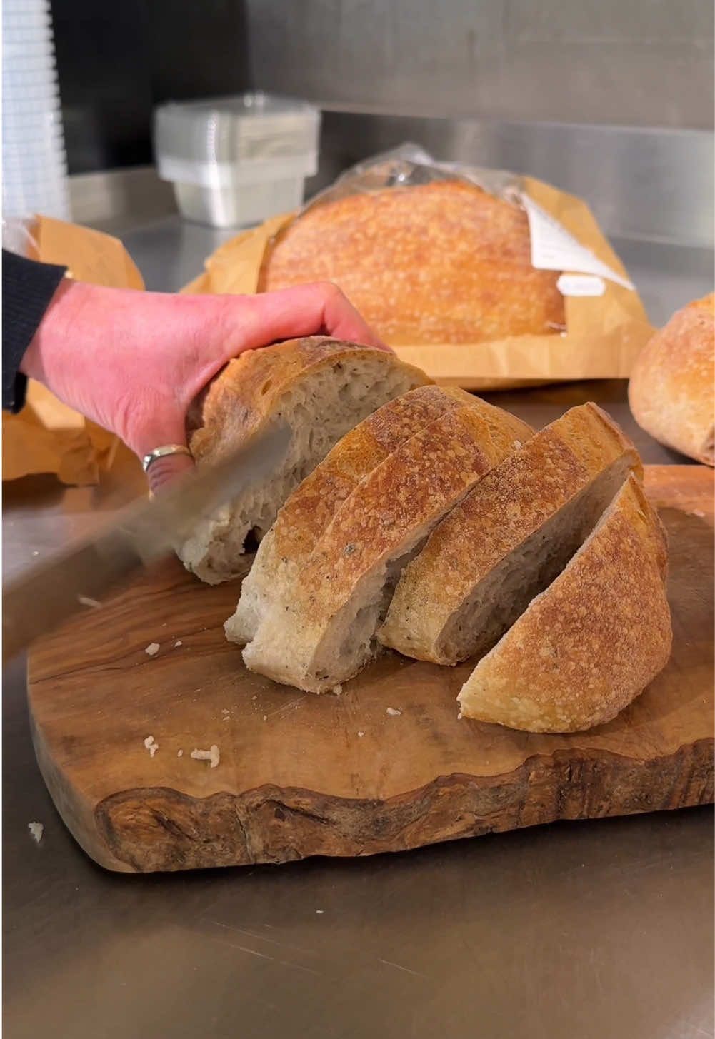 Luke’s Bakery has landed at the Farm Shop and it’s flying off the shelves! 🥖  From classic White and Malted Granary to flavourful Sun-Dried Tomato & Basil and Garlic & Herb, there’s a loaf for everyone to love. Don’t miss out—come by this weekend and grab your favourite! 🍞✨ #sourdoughbread #lukesbakery