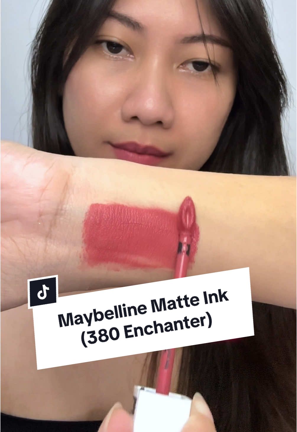 Maybelline matte ink 380 enchanter di kulit medium warm undertone #maybellinematteink #maybelline380 #kulitkuninglangsat 