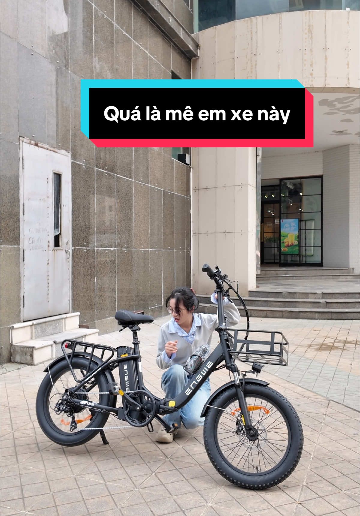 Quá là mê em xe này#thinhhanh #xuhuong #fyp #tet #xedapdientroluc #109tranduyhung #engwel20se 